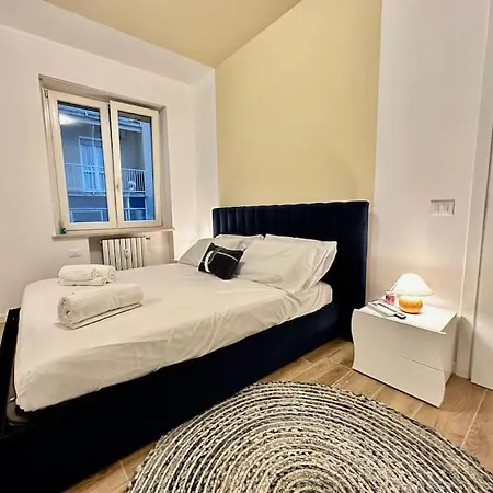 Luxury House Near The Funicular Apartman