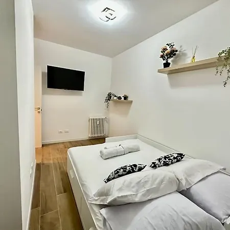 Apartman Luxury House Near The Funicular *