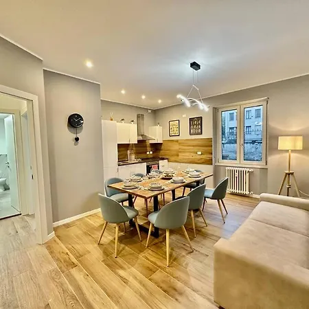 Lägenhet Luxury House Near The Funicular Bergamo