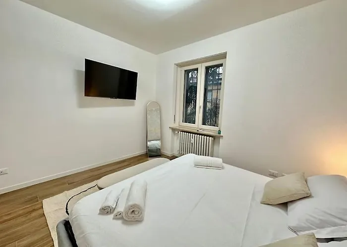 Luxury House Near The Funicular Apartman *